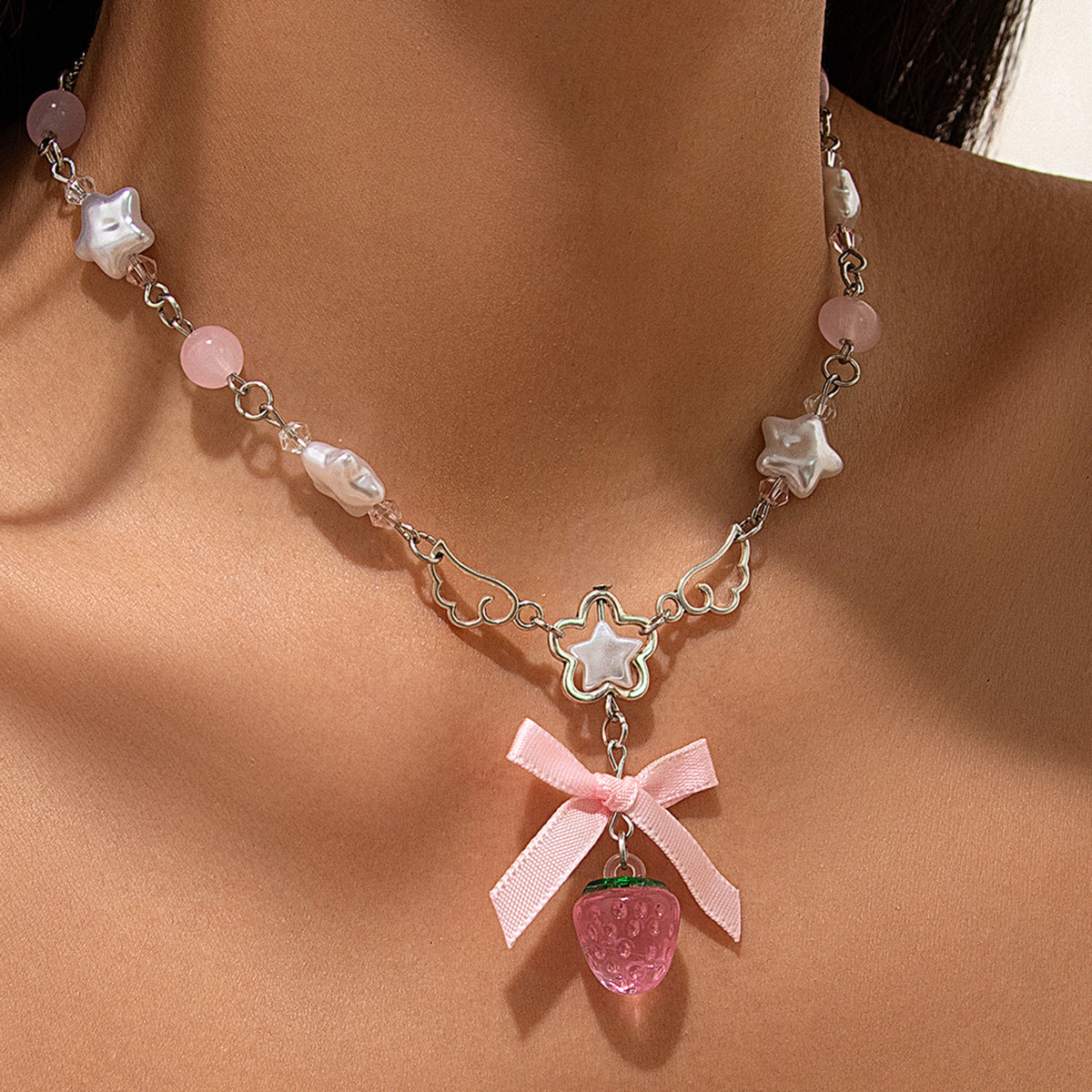 Planderful Vienna Verve Necklace – Charming Strawberry Pendant Design