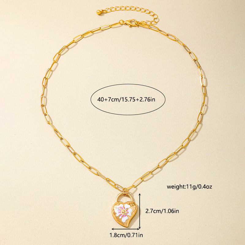 Planderful Vienna Verve Necklace – Cute Heart Metal Lock Design