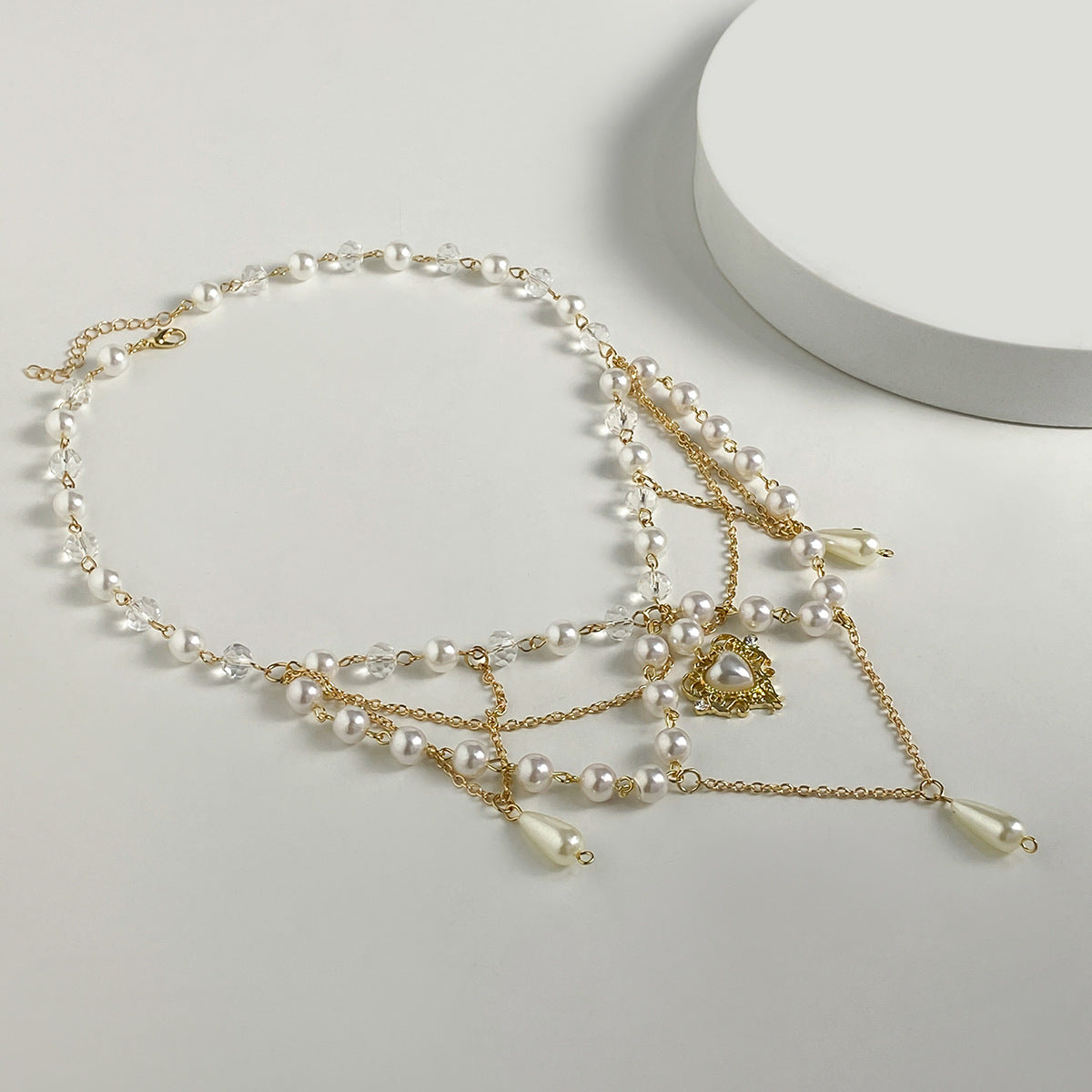 Planderful Vienna Verve Necklace – Elegant Imitation Pearl Design