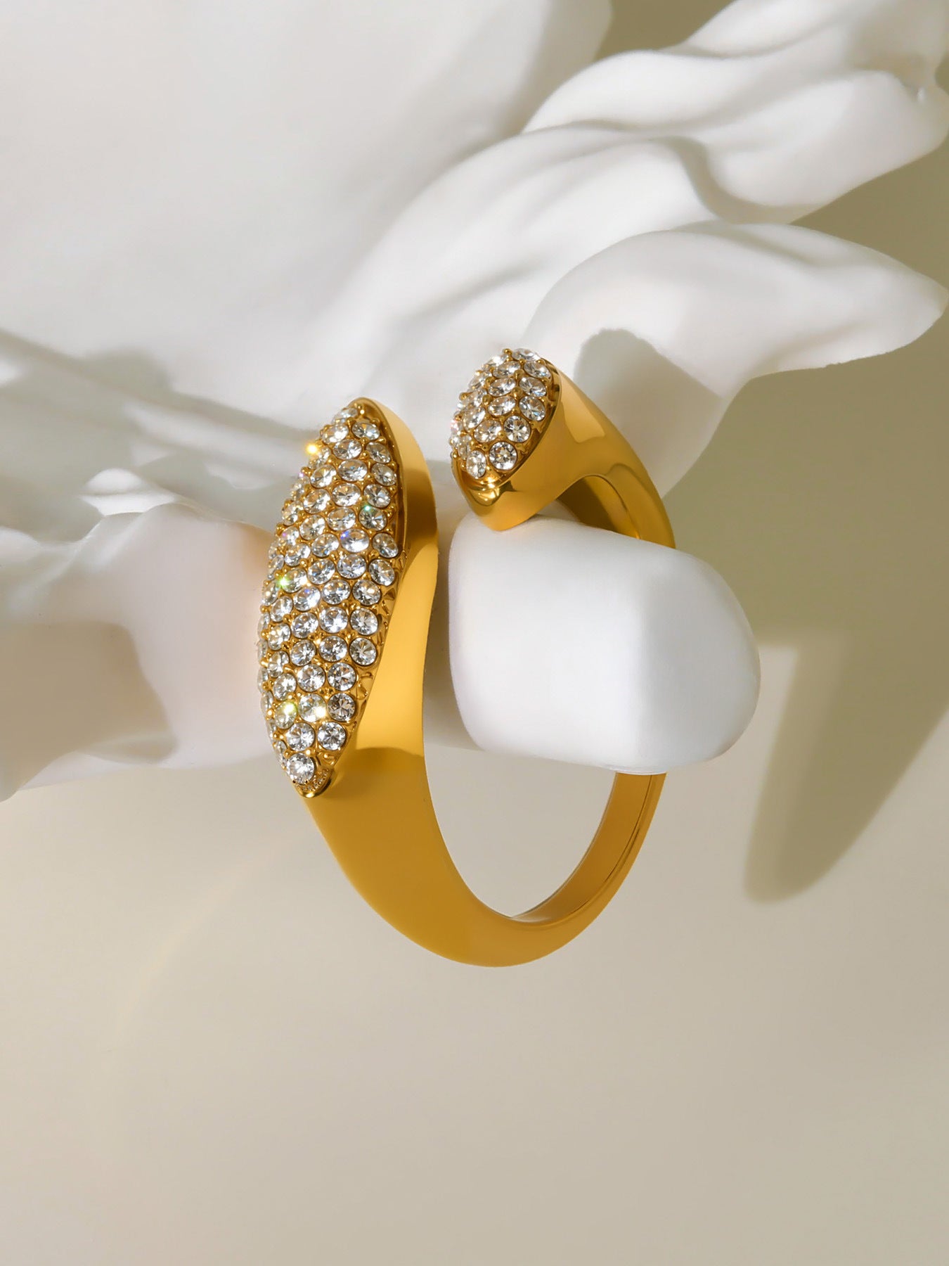 Planderful Genie Stainless Steel Zircon Ring Unisex