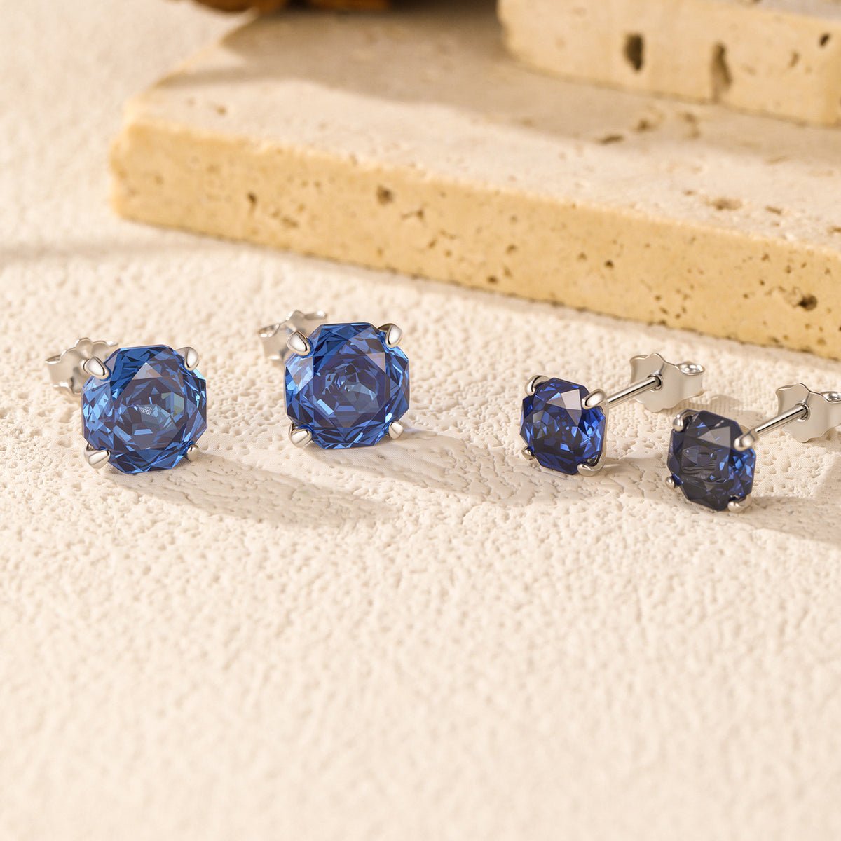 925 Sterling Silver Royal Blue Rose-Cut Zircon Cartilage Stud