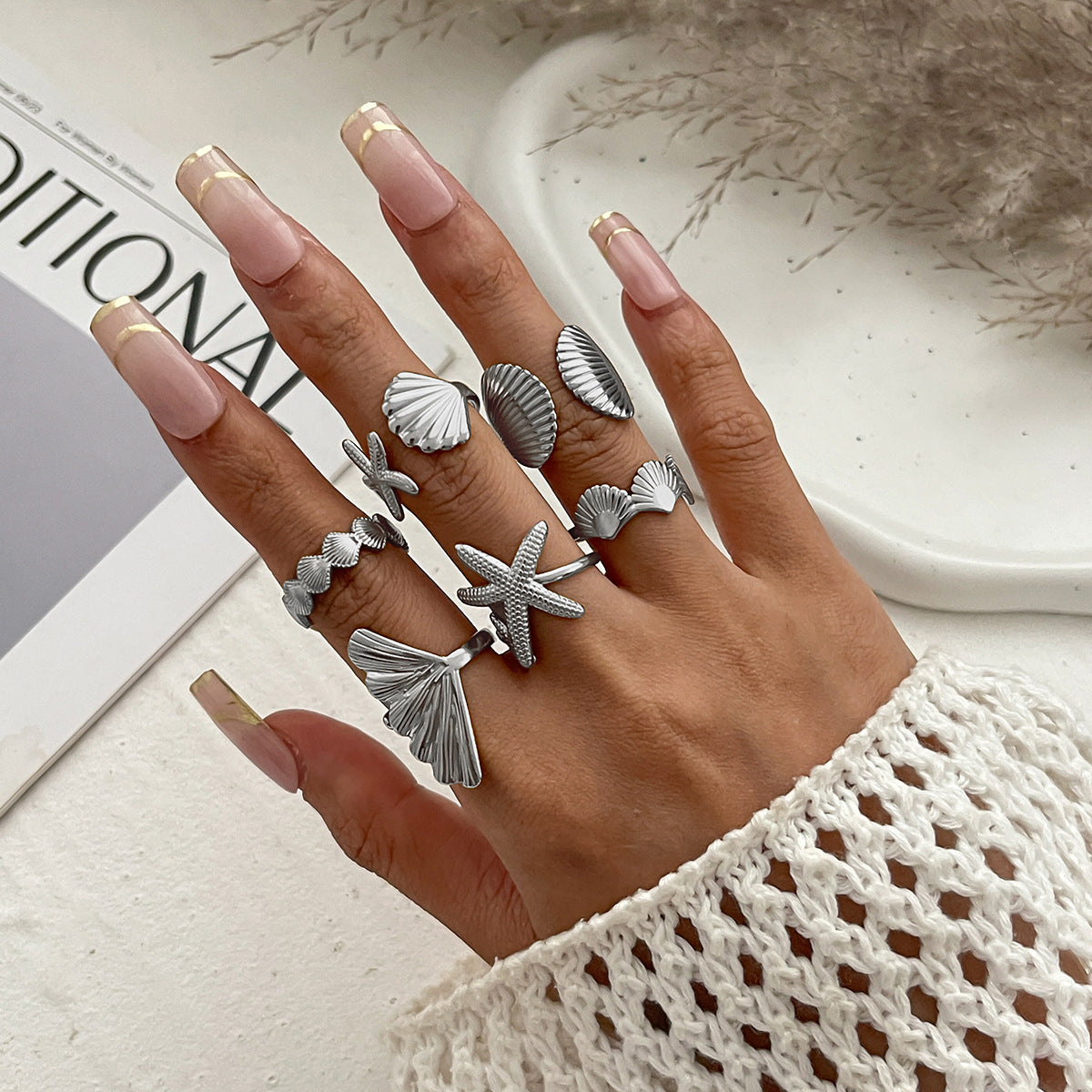 Planderful Vienna Verve Ring – Personalized Retro Sunflower Starfish Design