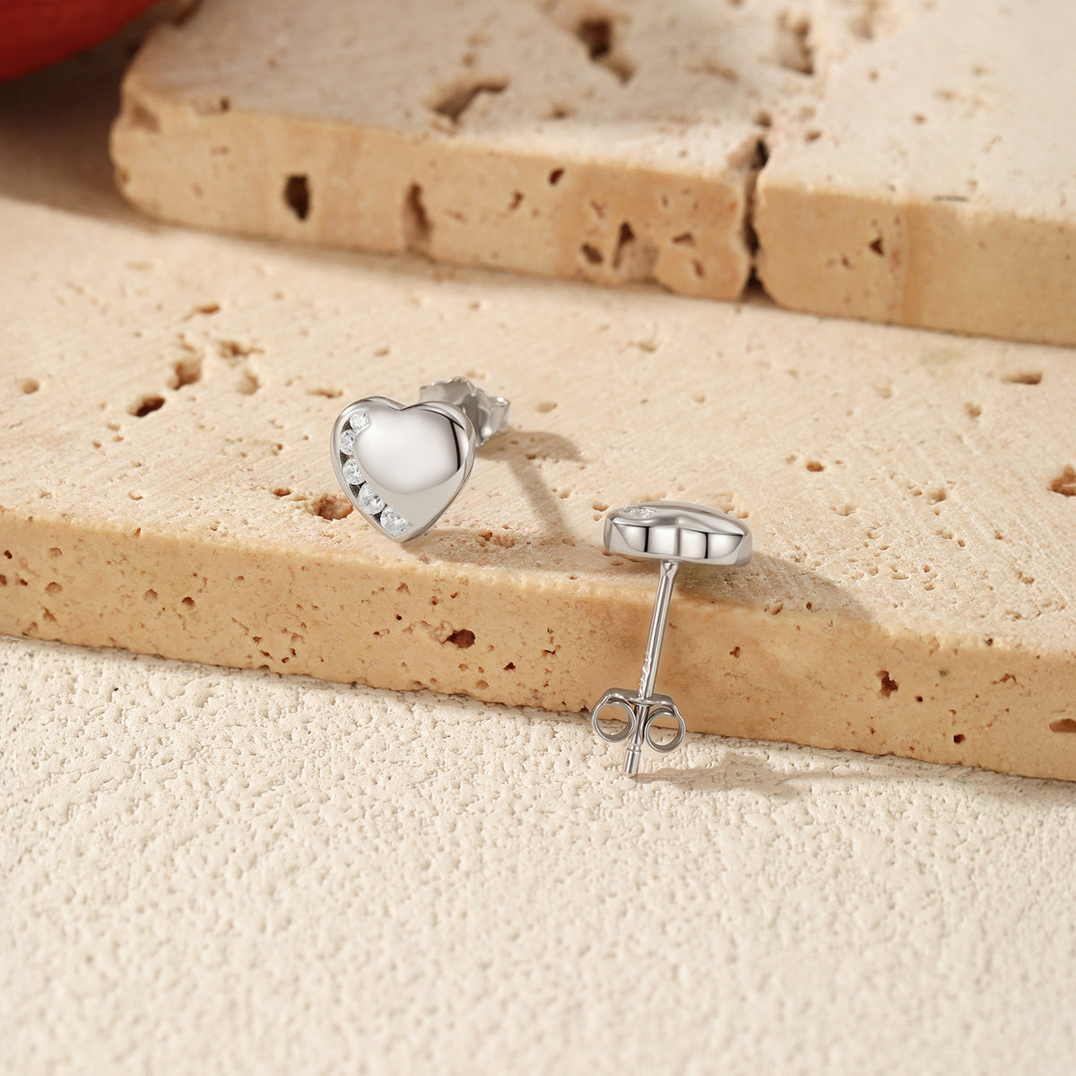 925 Sterling Silver Glossy Heart Zircon Stud Earrings