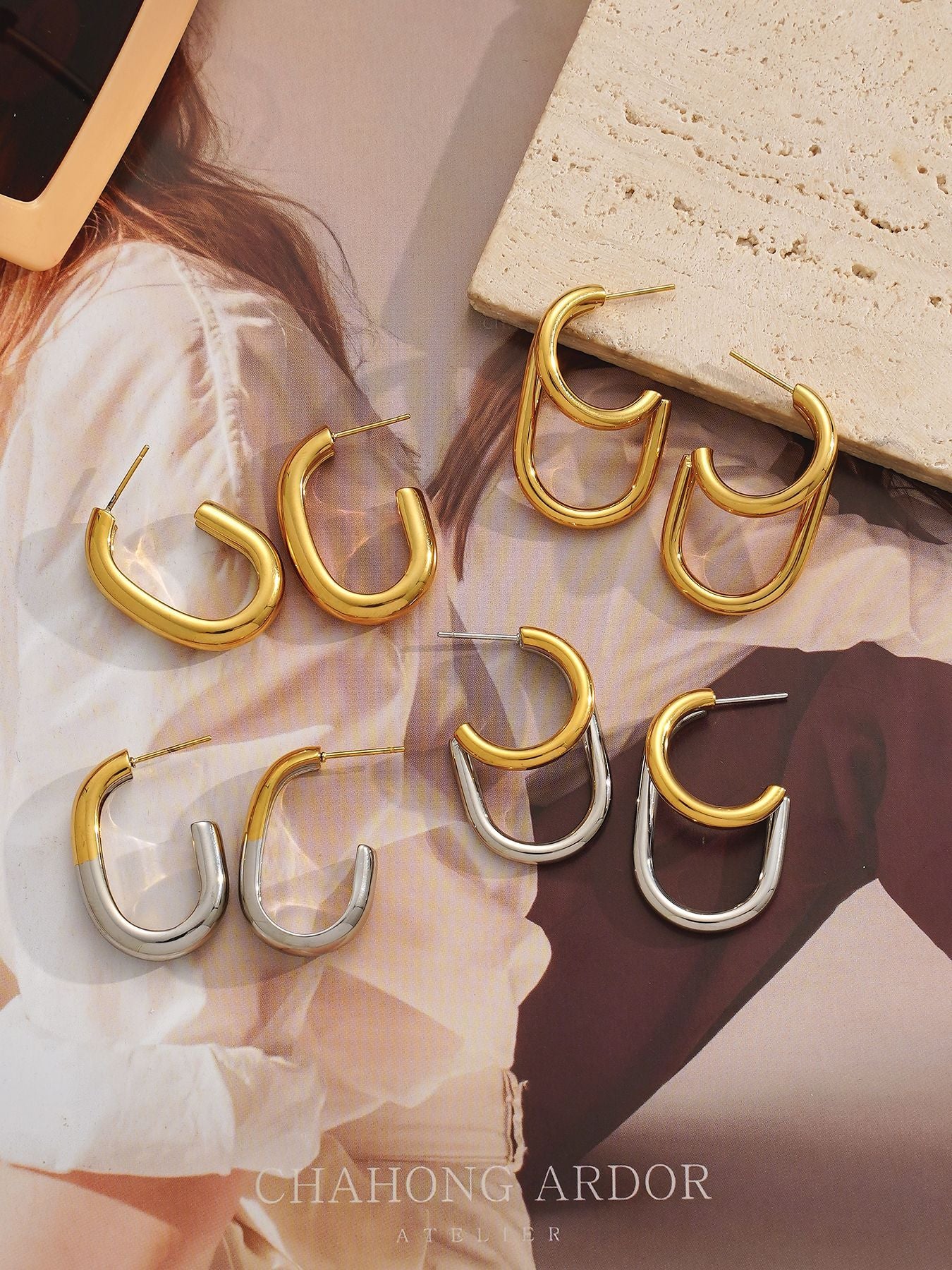 Planderful Ladies Genie Double Layer C Shaped Earrings 18K