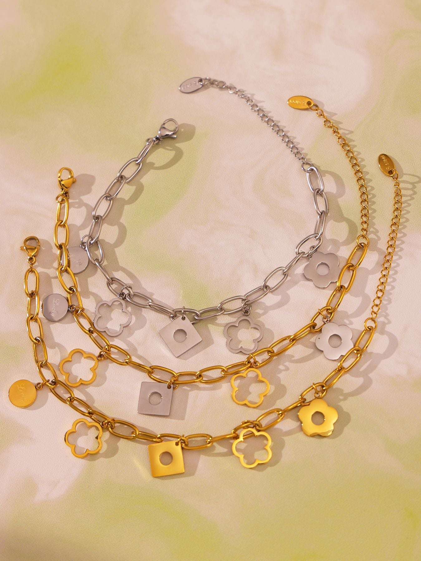 Planderful Lucky Flower Mirror Unisex O Shaped Bracelet