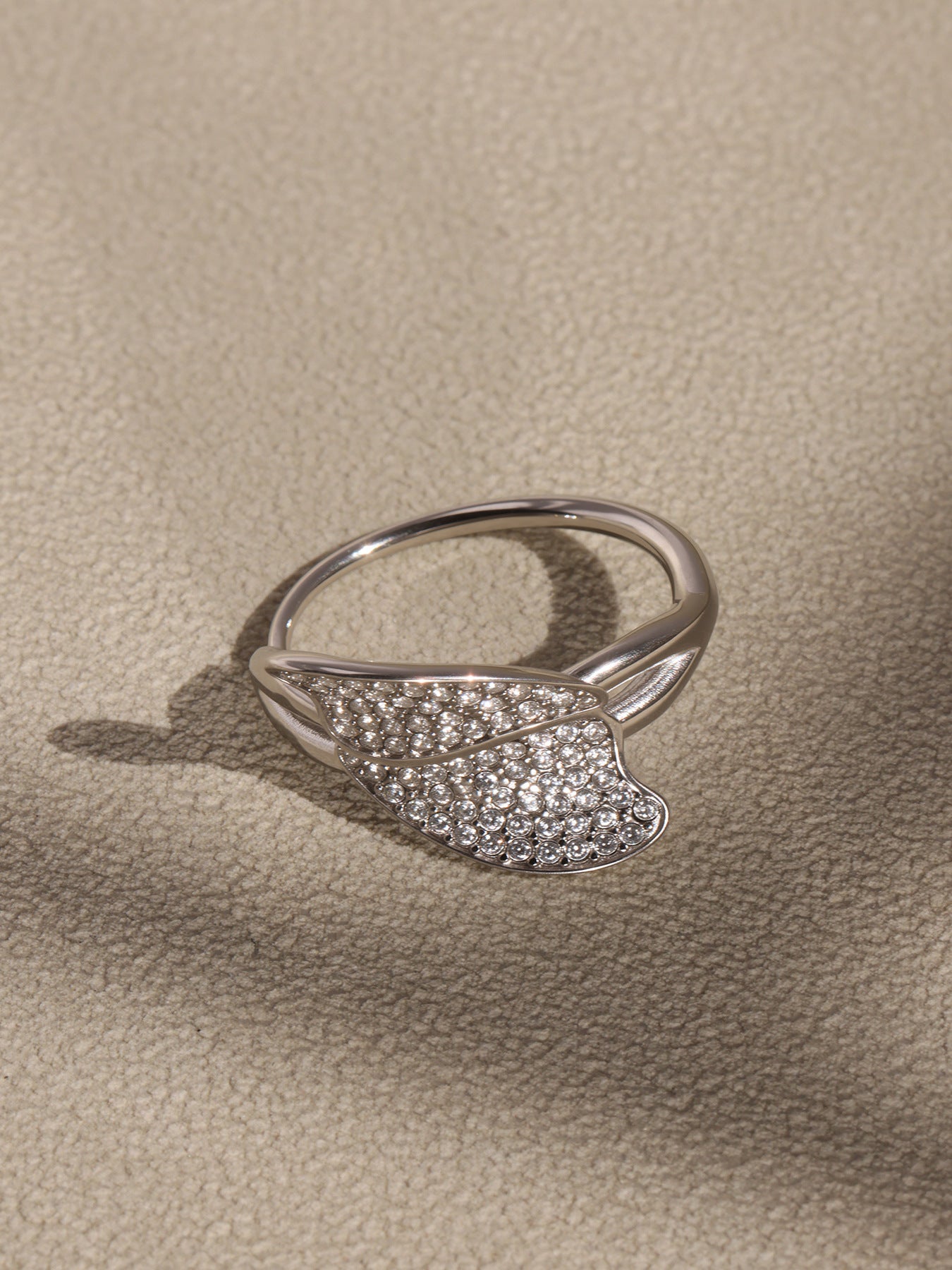 Planderful Zircon Side Opening Leaf Ring Non Fading Womens