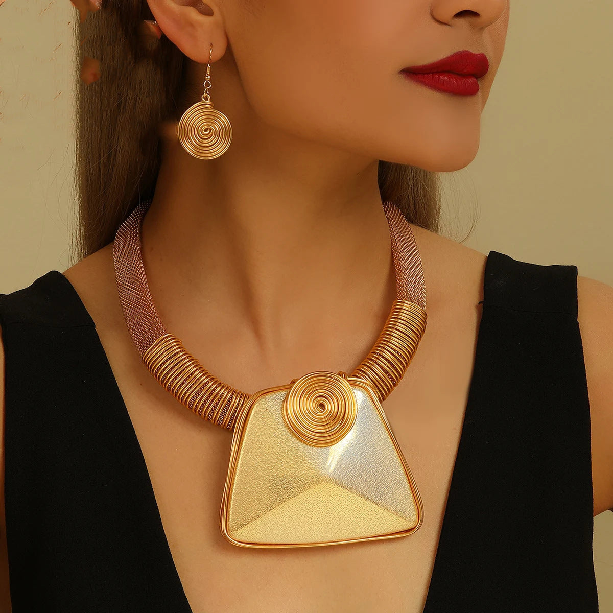 Planderful Savanna Rhythms Necklace Earrings Set – Exaggerated Resin Design