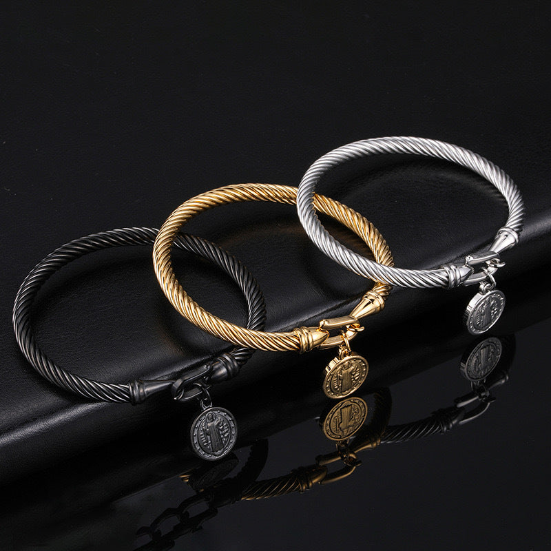 Planderful Titanium Steel Bracelet Unisex Versatile U Shaped Hook Twisted Line Design Everyday Genie