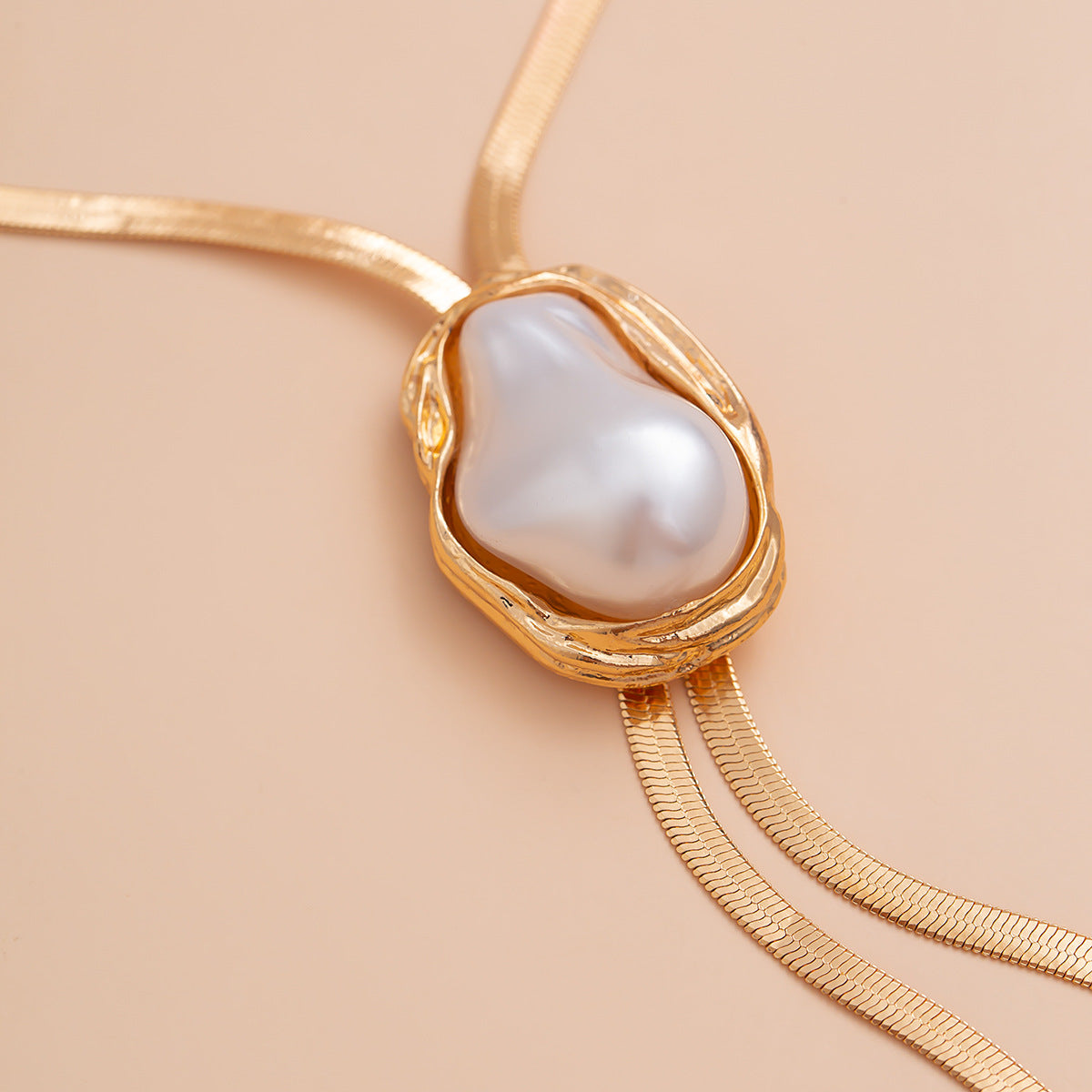 Baroque Pearl-Style Pendant & Snake Chain Necklace
