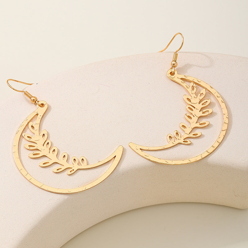 Planderful Vienna Verve Earrings – Stylish Star and Moon Design