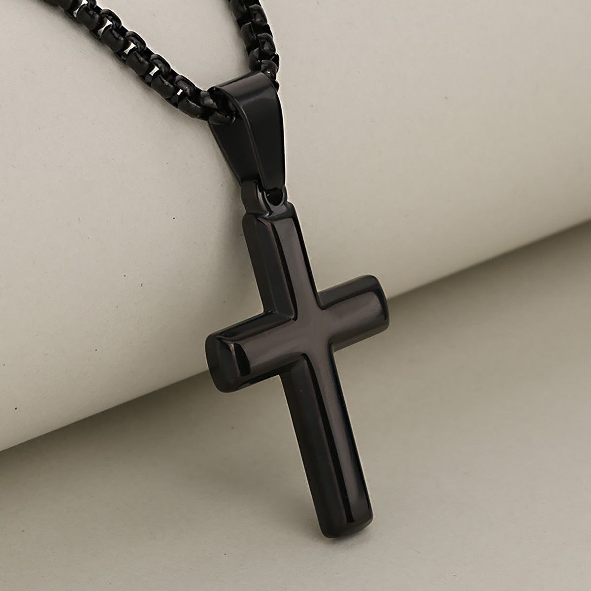 1. Planderful Cross Pendant Necklace Stainless Titanium Steel Unisex Hip Hop Style Gift for Him or Her