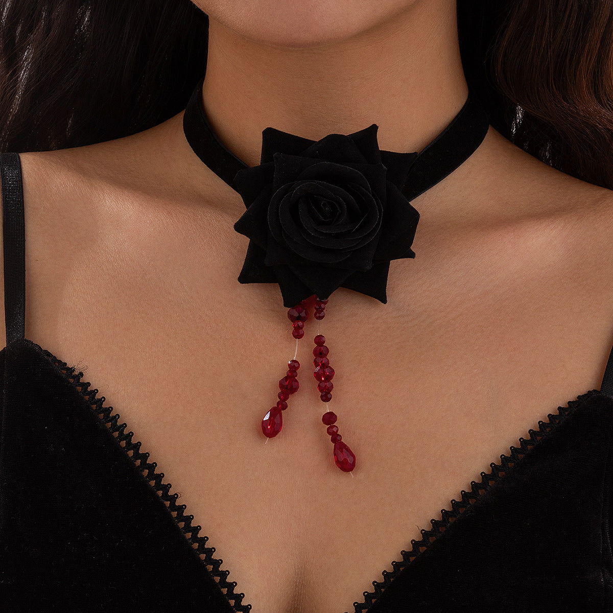 Gothic Rose & Dripping Pendant Choker