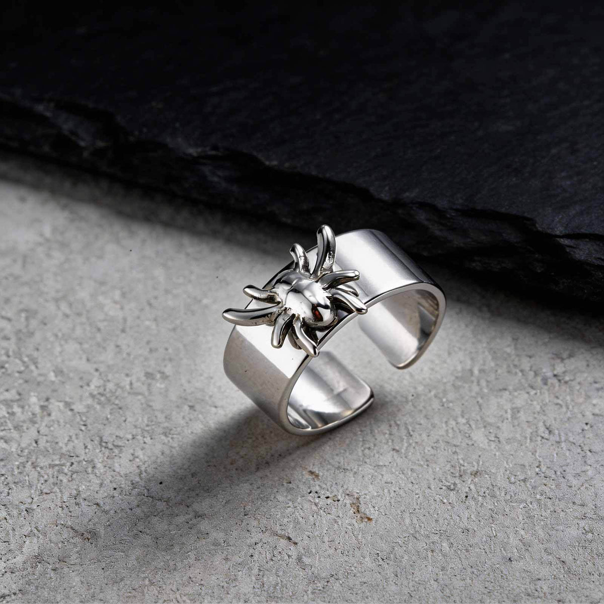 Spring & Summer Unique Index Finger Ring Stainless Steel Spider Opening Horse
