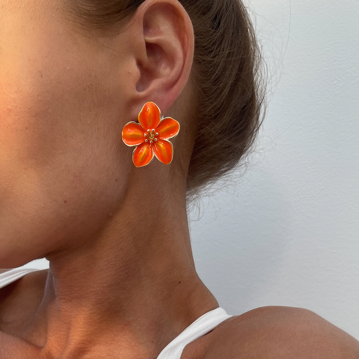 Planderful Vienna Verve Earrings – Elegant Oil-Dripping Flower Design