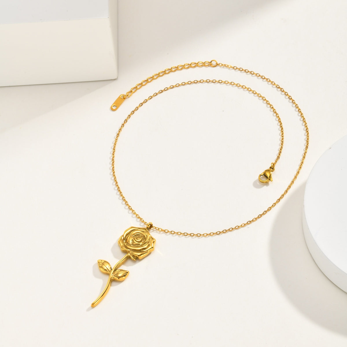 Classic Women's Gold Rose Pendant Necklace – Stainless Steel Romantic Daily