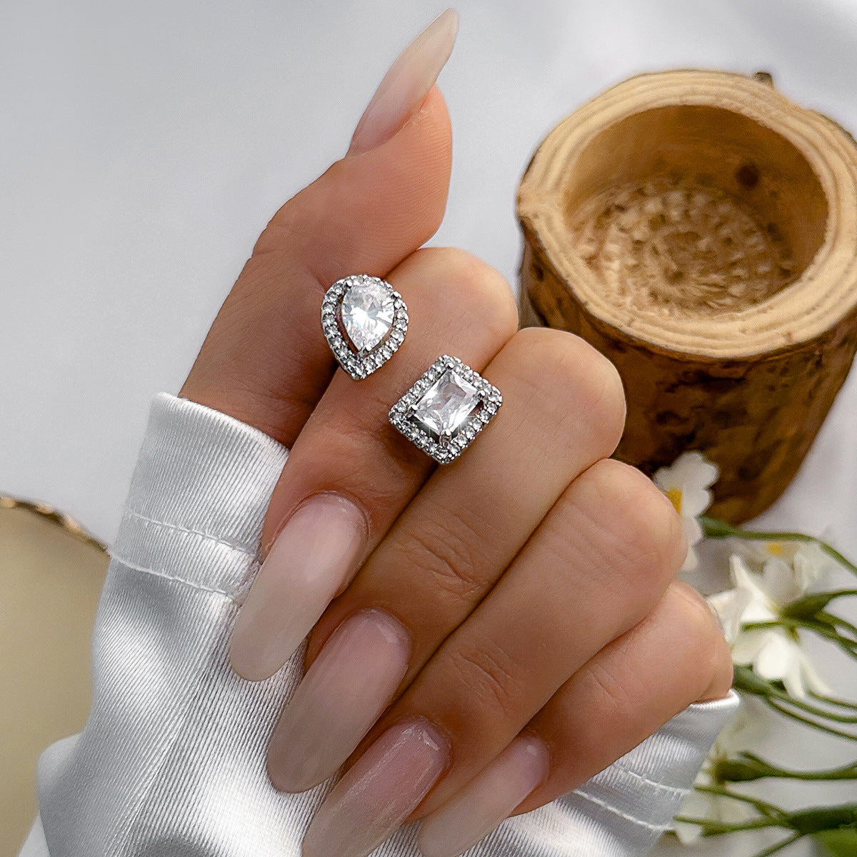 Court Style Water Droplet Design Ring with Full Diamond - European and American Collection