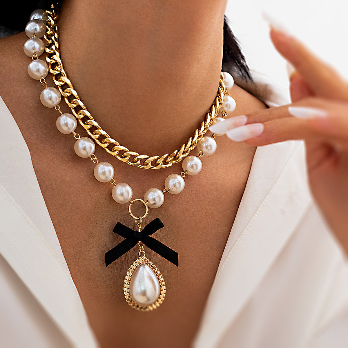 Pearl Bead Bow & Teardrop Layered Necklace