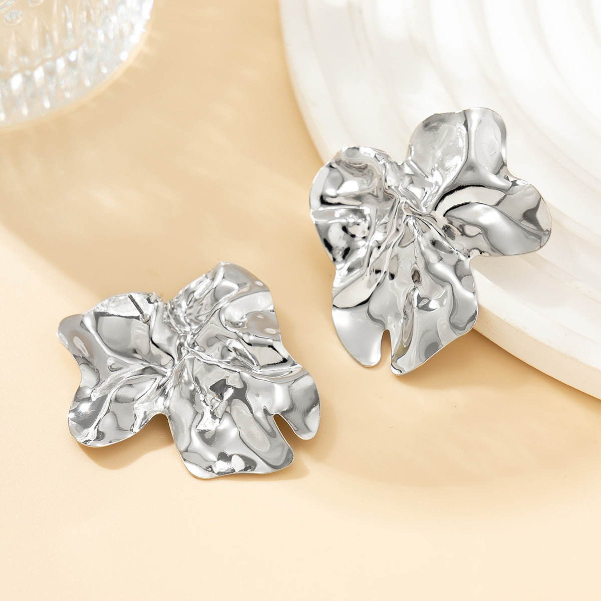Planderful Vienna Verve Pleated Metal Folding Stud Earrings For Women Versatile Geometric Retro Statement