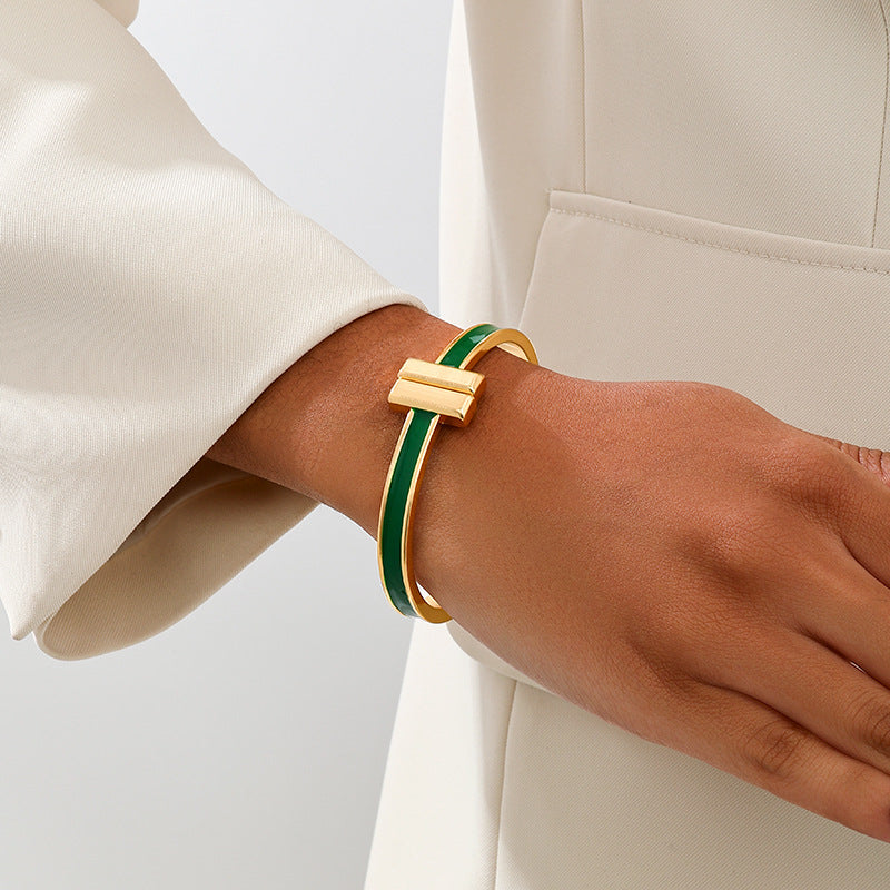 Planderful Vienna Verve Bracelet – Simple and Versatile Metal Design