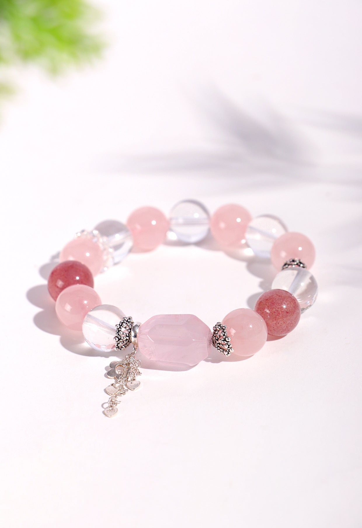Planderful Fortune's Favor Bracelet – Elegant Pigeon Blood Red Strawberry Crystal Design