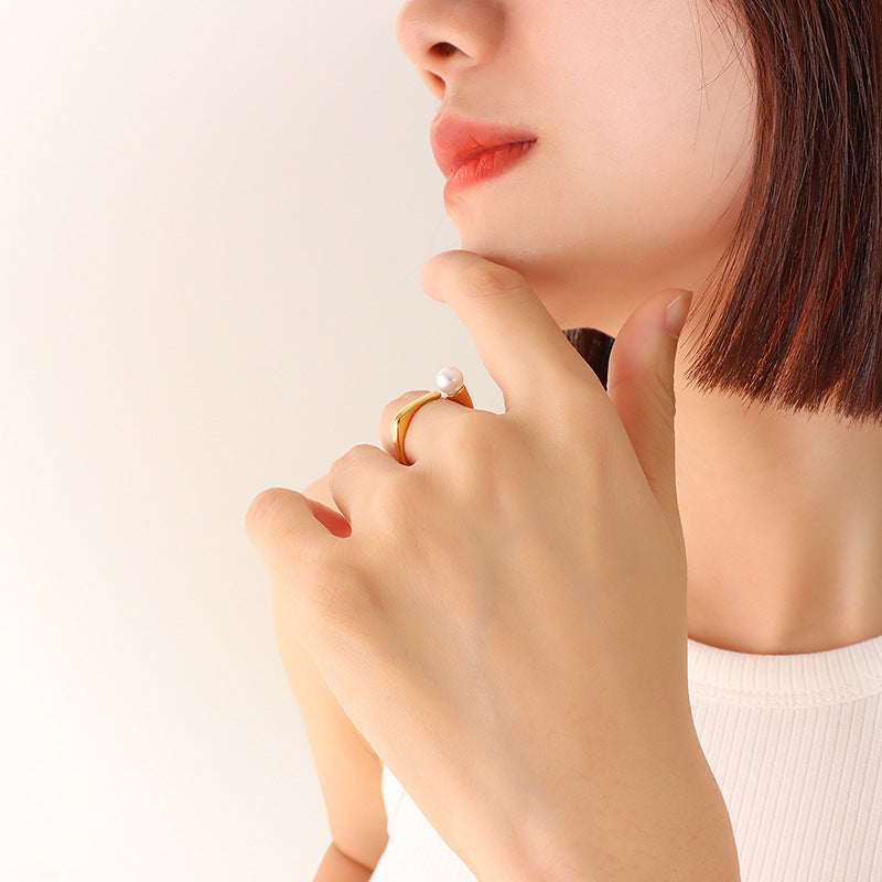 Golden Retro Pearl Ring - Elegant French Style Titanium Steel Jewelry