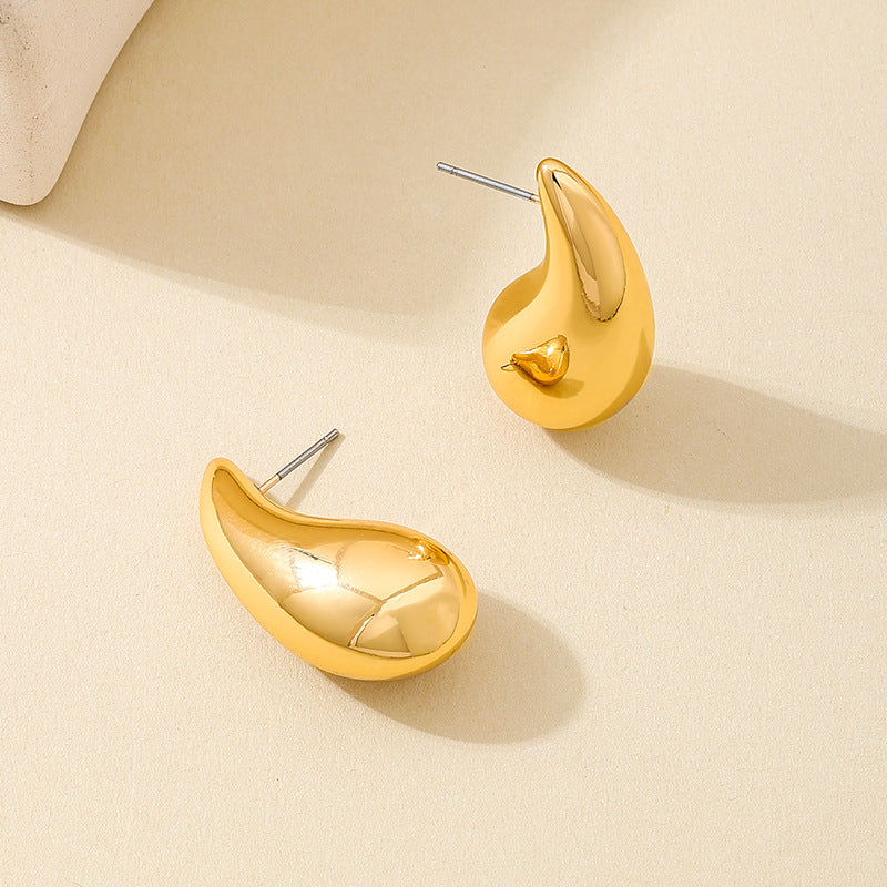 Planderful Vienna Verve Earrings – Stylish Minimalist Gold Design