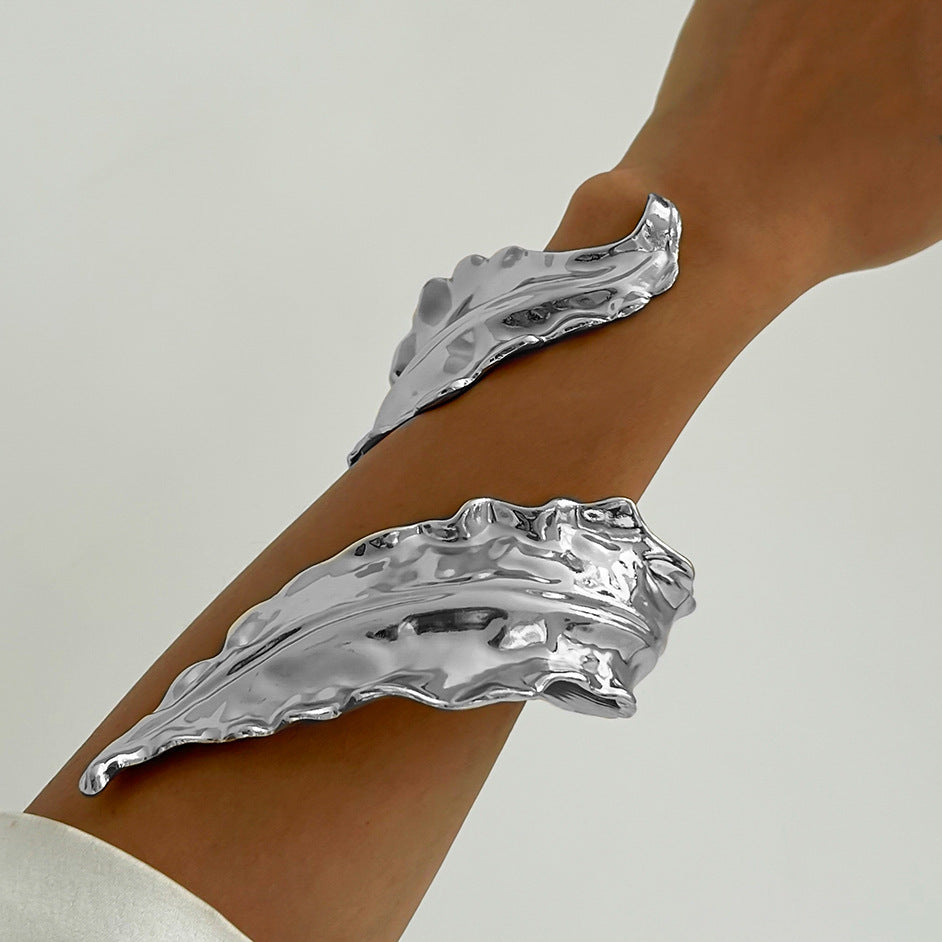 Planderful Vienna Verve Bracelet – Exaggerated Geometric Design