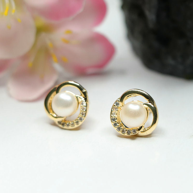 Pearl Swirl 925 Silver Stud Earrings