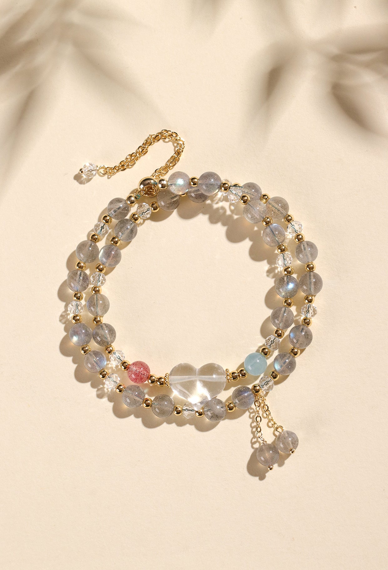 Planderful Fortune's Favor Crystal Beaded Bracelet – Fresh and Sweet Strawberry Design