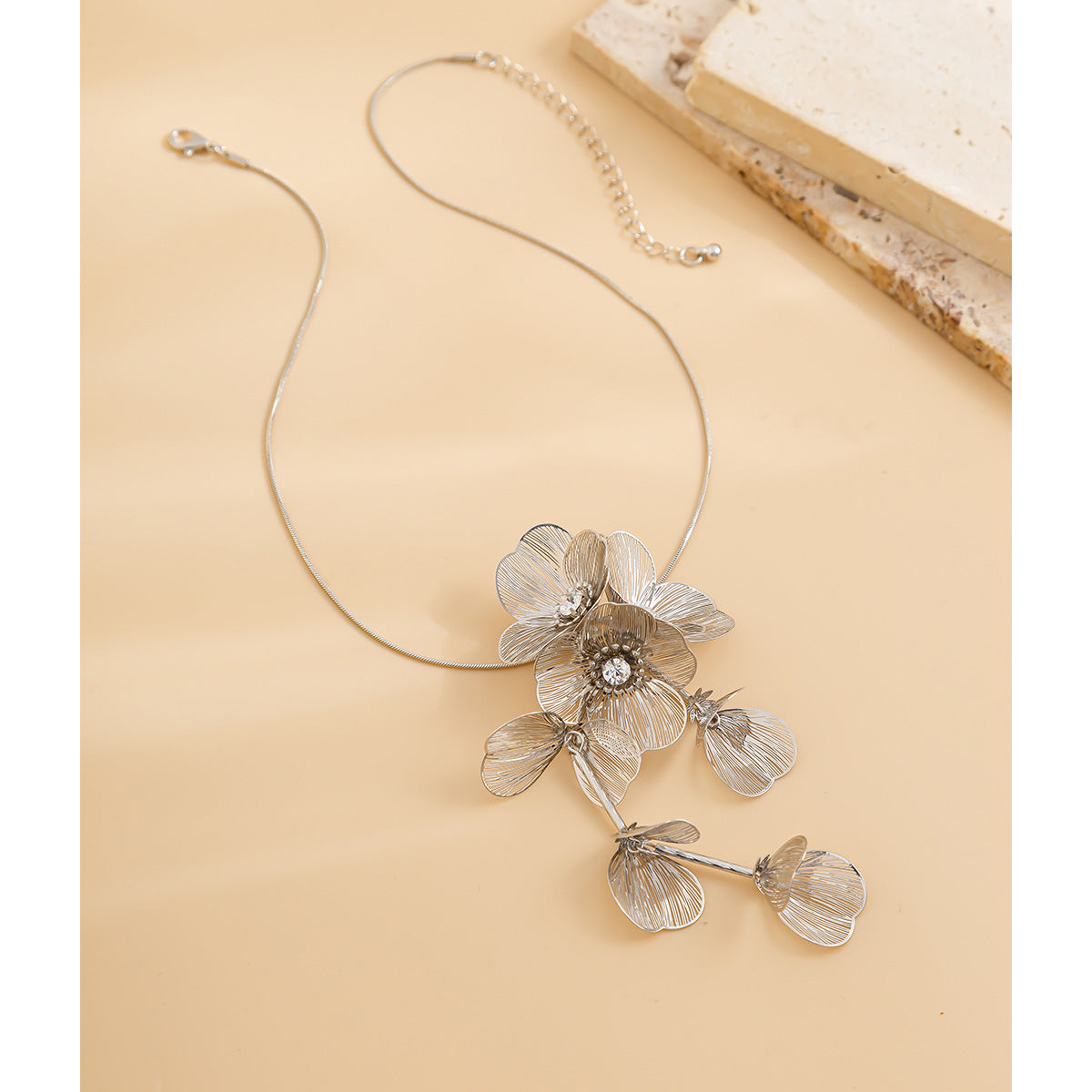 Crystal-Style Flower & Ginkgo Fringe Necklace