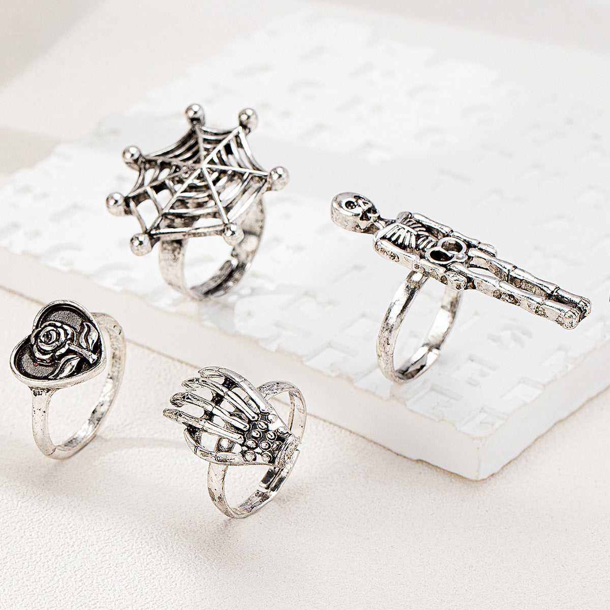 Retro Personalized Dark Drum Tower Rings for Women Planderful