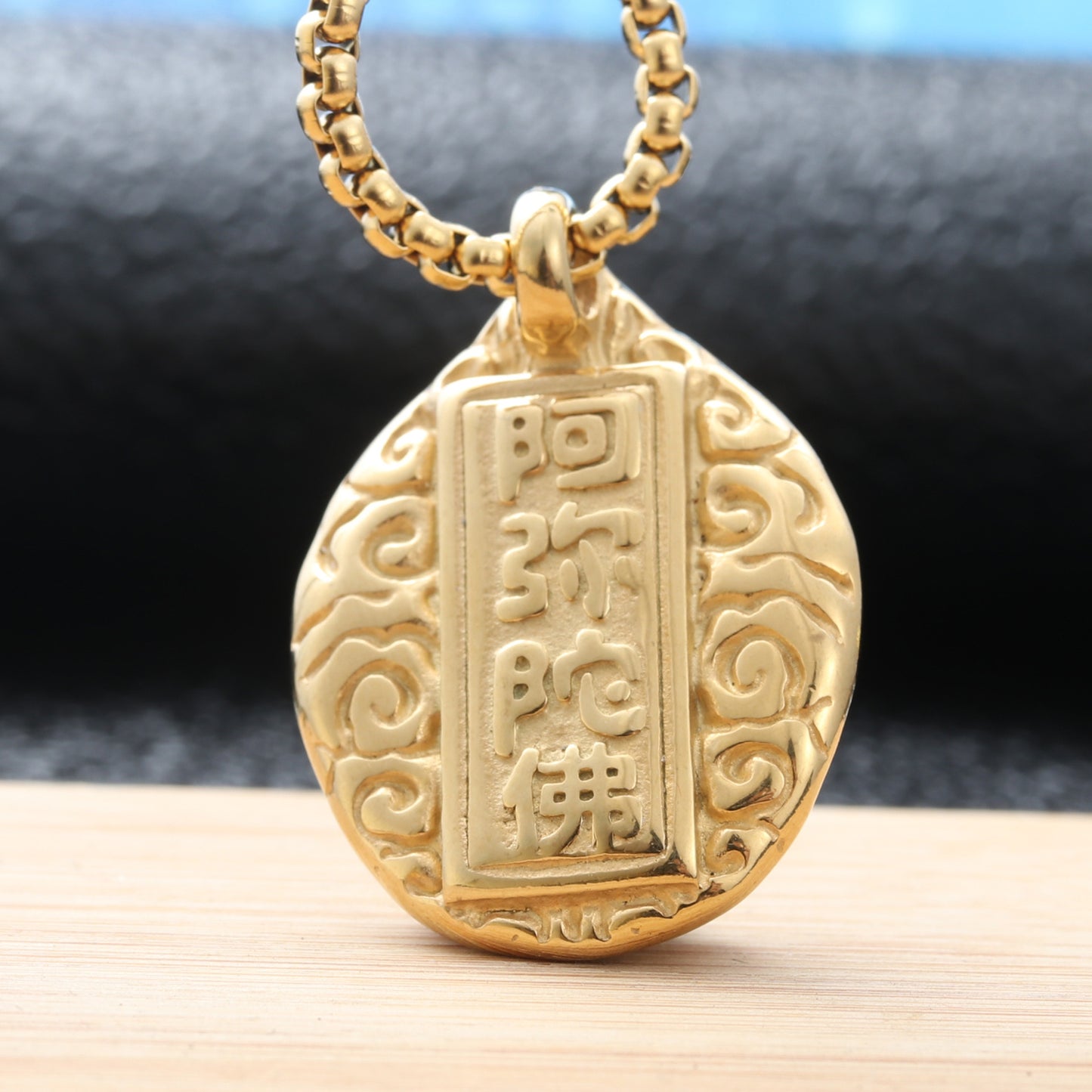 Trendy Titanium Steel Guanyin Bodhisattva Pendant - Retro Punk Style for Men and Women