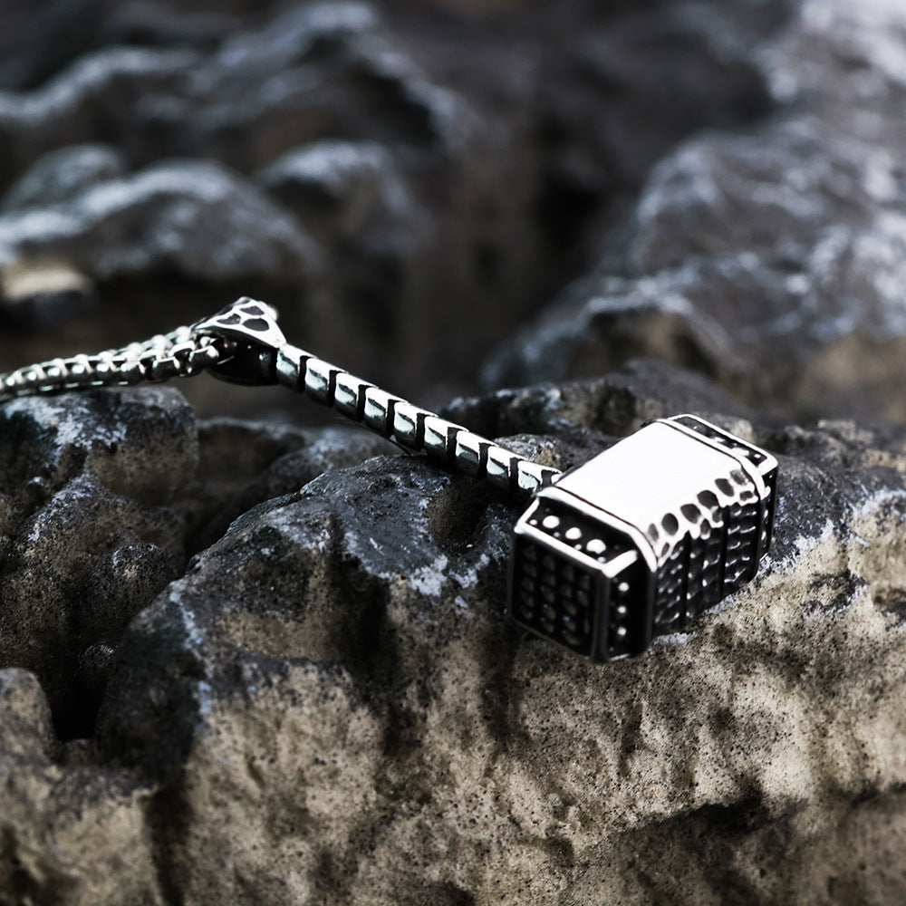 Cross-Border European And American Odin Quake Pendant Necklace