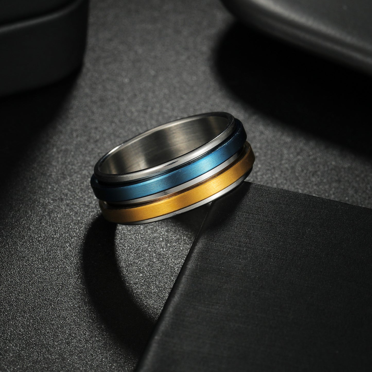 Planderful Two Tone Rotating Ring Stress Relief Unisex Titanium Steel Decompression Jewelry