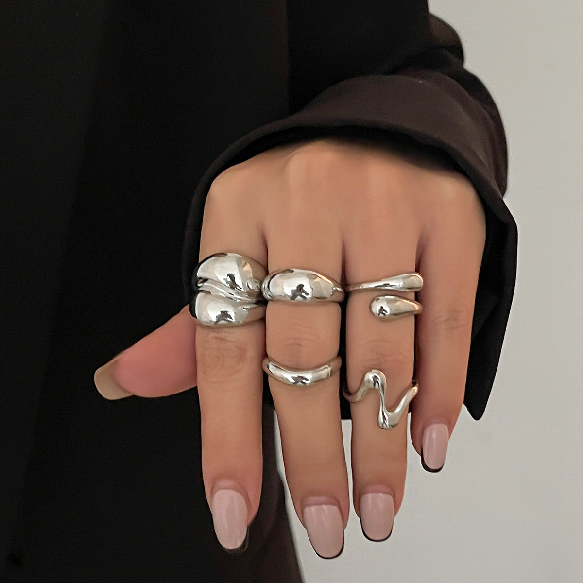 Planderful Vienna Verve Ring Set – Exaggerated Baroque Design