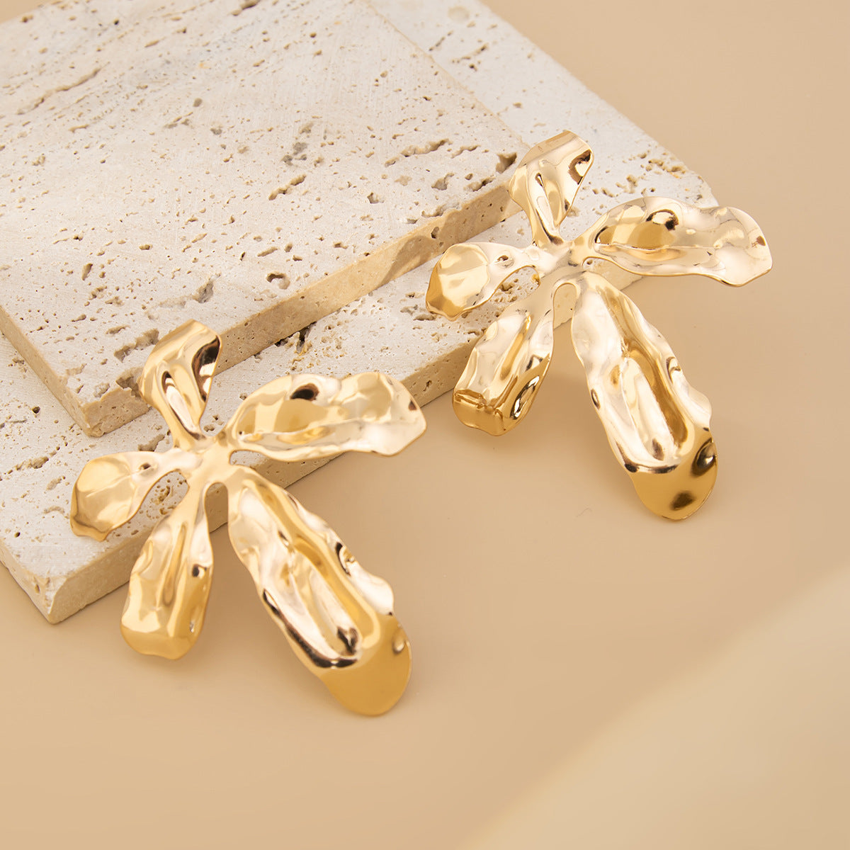 Planderful Vienna Verve Earrings – Exaggerated Asymmetrical Flower Design