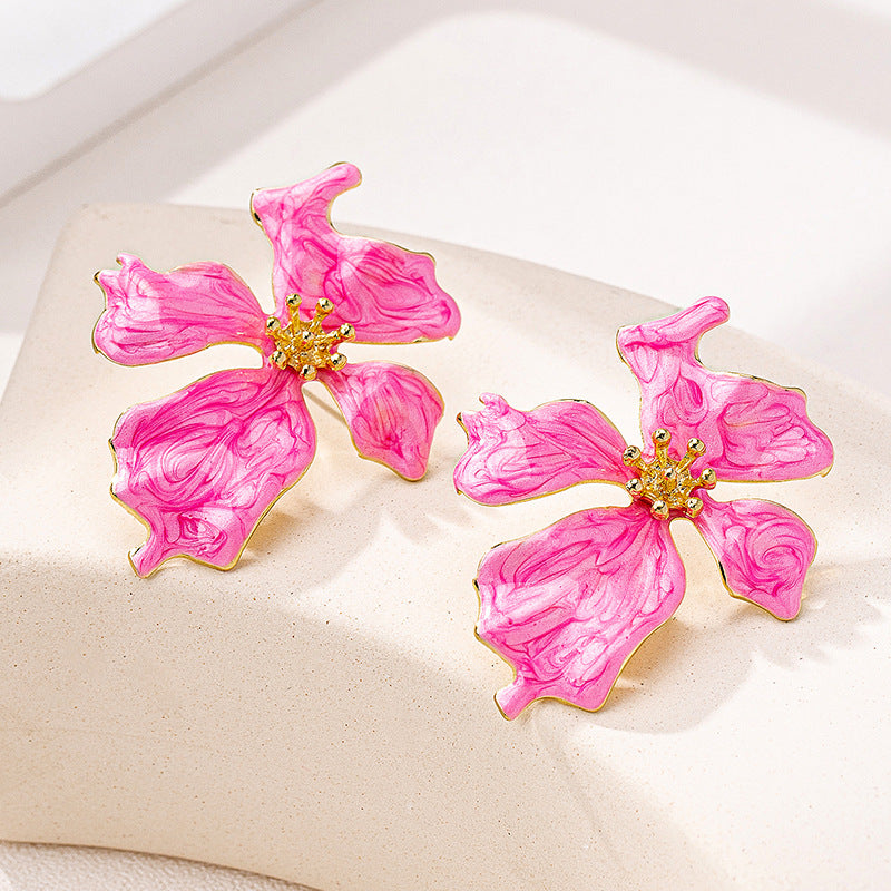 Planderful Vienna Verve Earrings – Retro Exaggerated Pink Flower Design