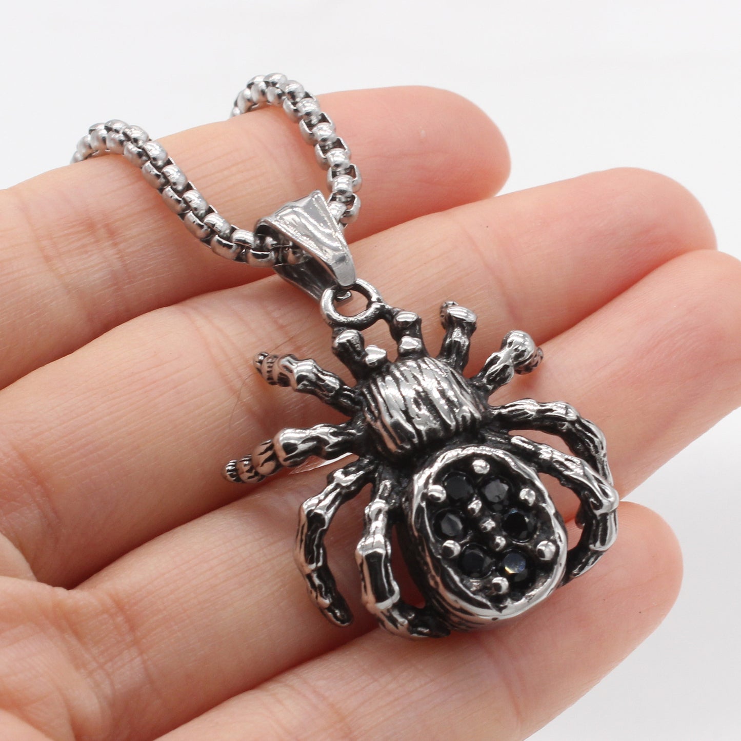 Planderful Everyday Genie – Retro Spider Men's Titanium Steel Pendant Necklace