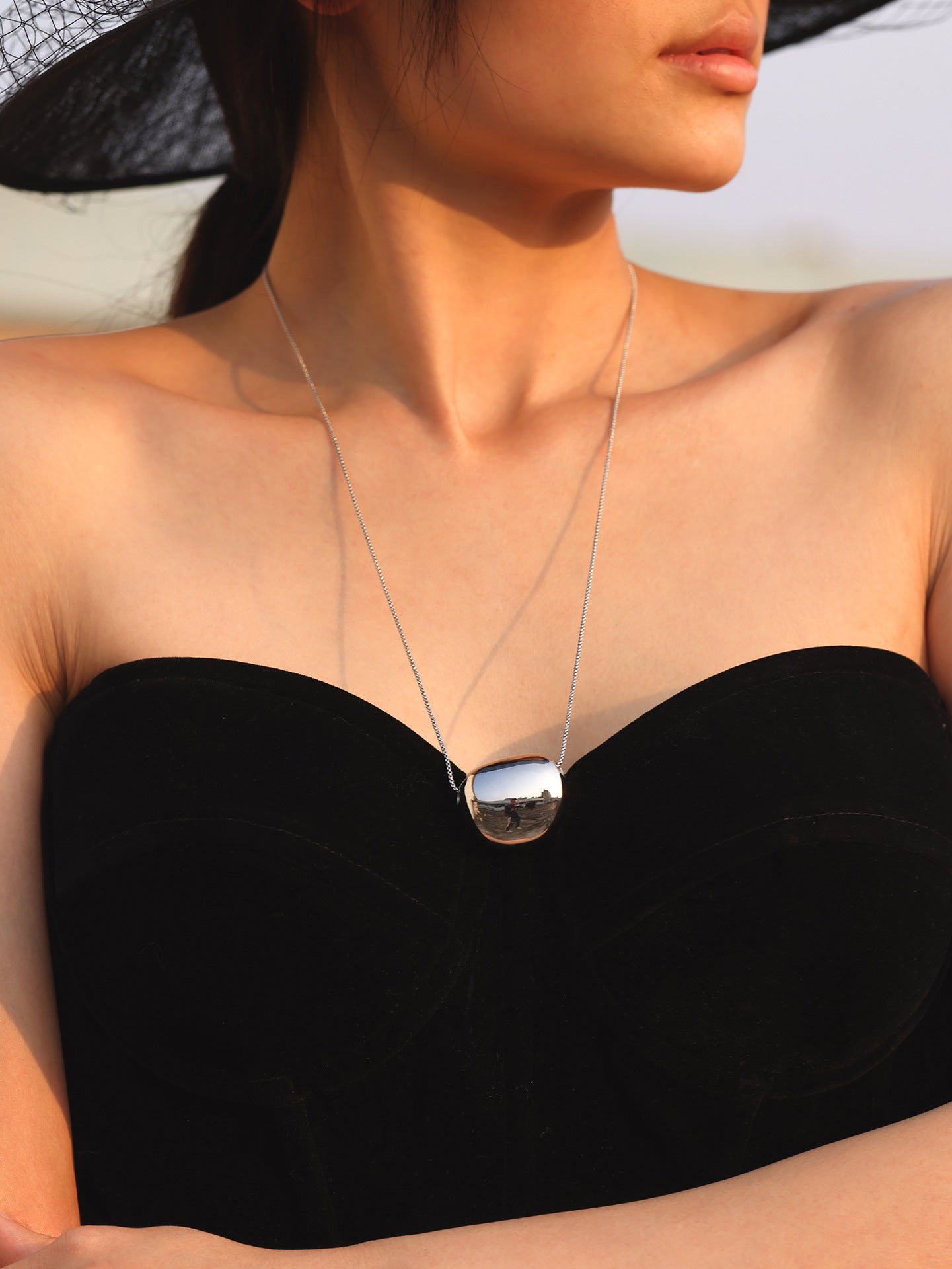 Planderful Round Pendant Necklace Everyday Versatile 18K Gold