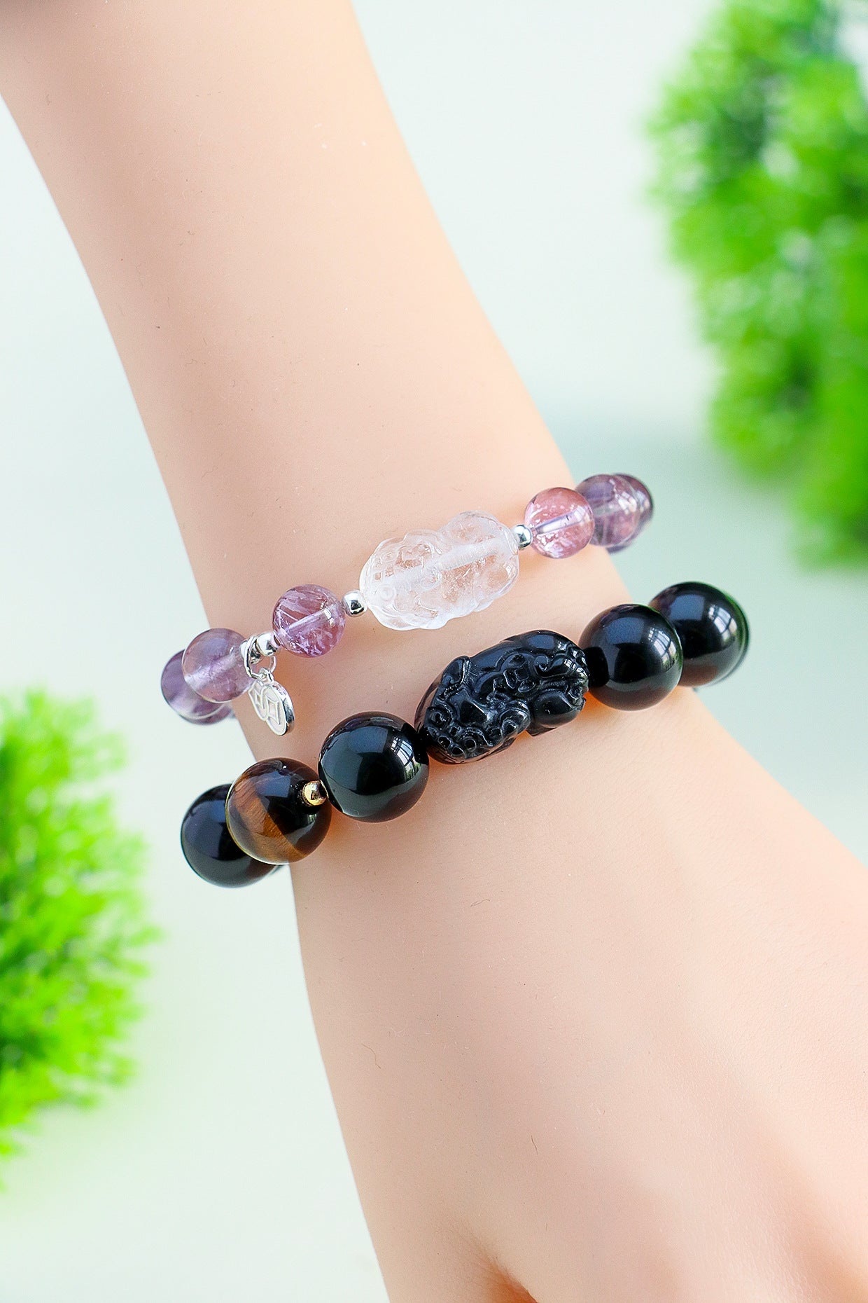 Planderful Fortune's Favor Bracelet – Elegant Amethyst and Obsidian Design