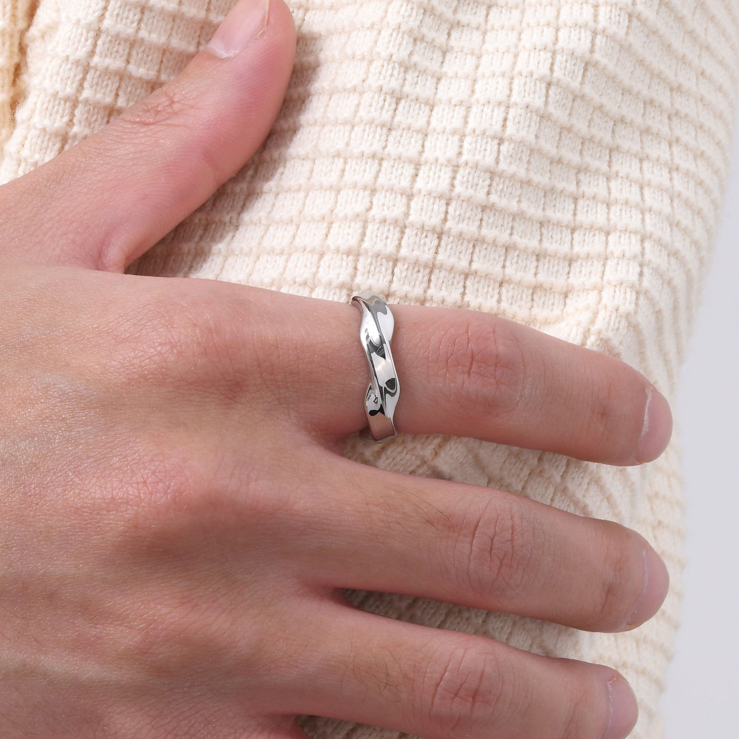 Men's Vintage Grey Stainless Steel Mobius Ring Jewelry