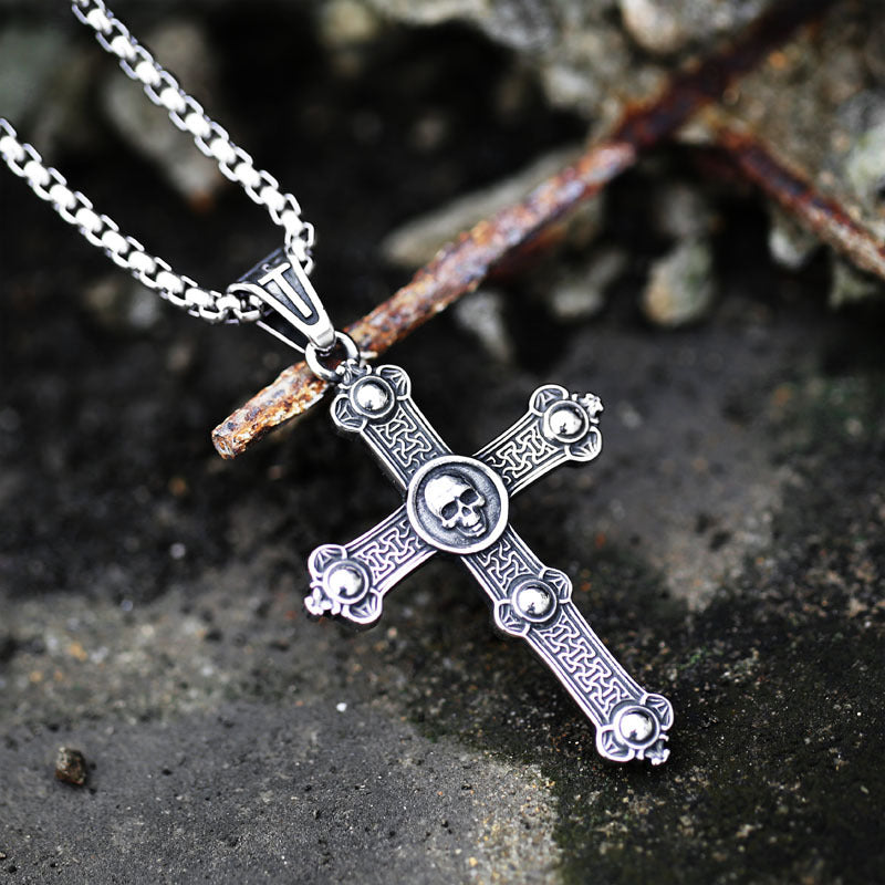 Personalized Skull Cross Pendant in Titanium Steel - Retro Design for Men