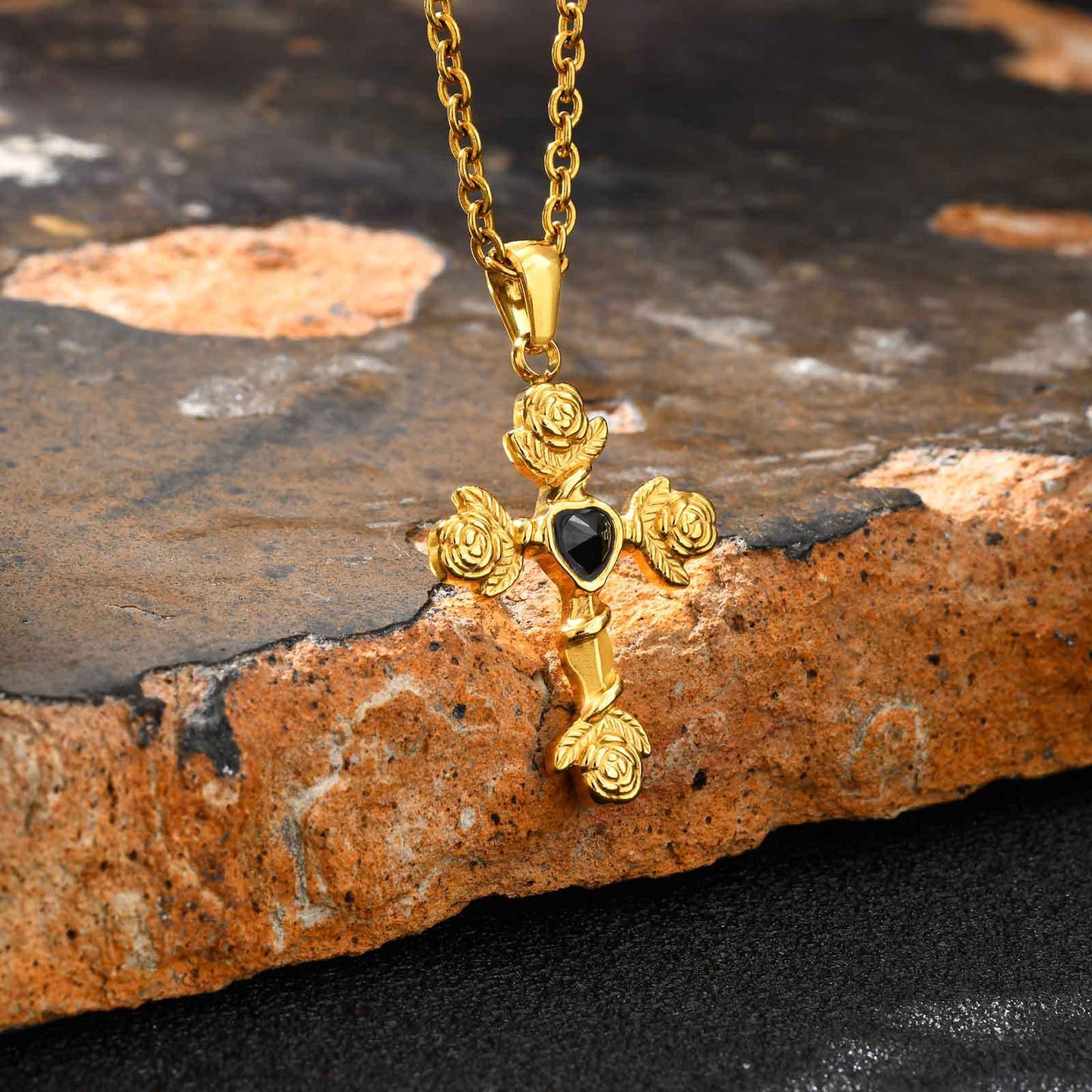 Planderful Medieval Rose Cross Zircon Pendant Necklace Men