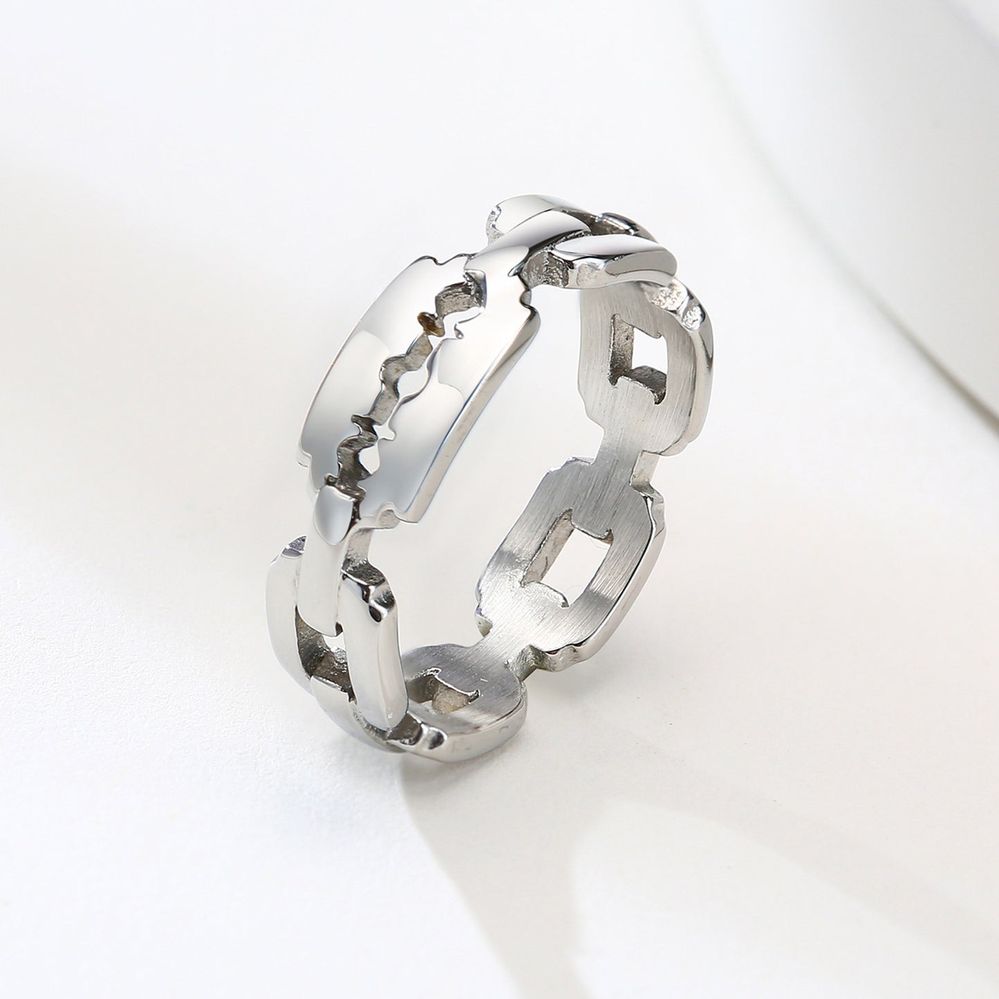Stainless Steel Blade Personalized Chain Ring Female Jewelry