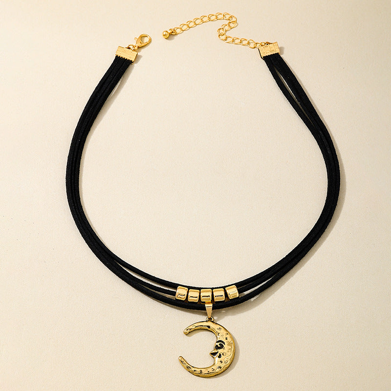 Planderful Vienna Verve Necklace – Elegant Three-Layer Crescent Moon Design