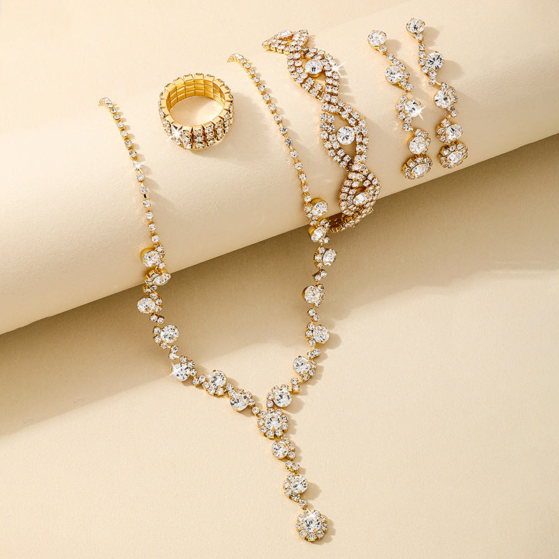 Elegant Women's Jewelry Set by Planderful for Fashion Lovers