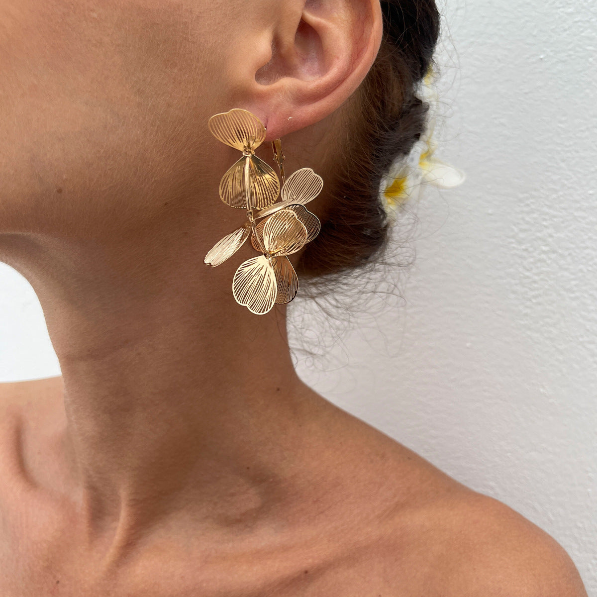 Planderful Vienna Verve Earrings – Elegant Ginkgo Leaf Design