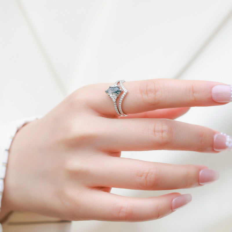 Planderful Everyday Genie – Elegant Green Moss Silver Ring for Women