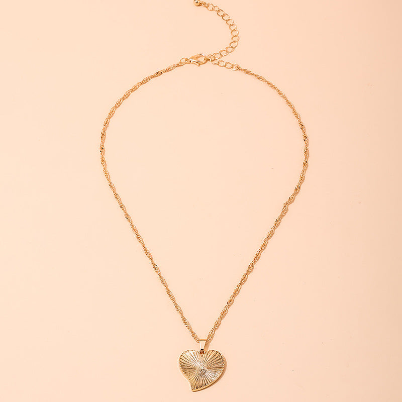 Wholesale European Retro Charm Necklace with Love Pendant