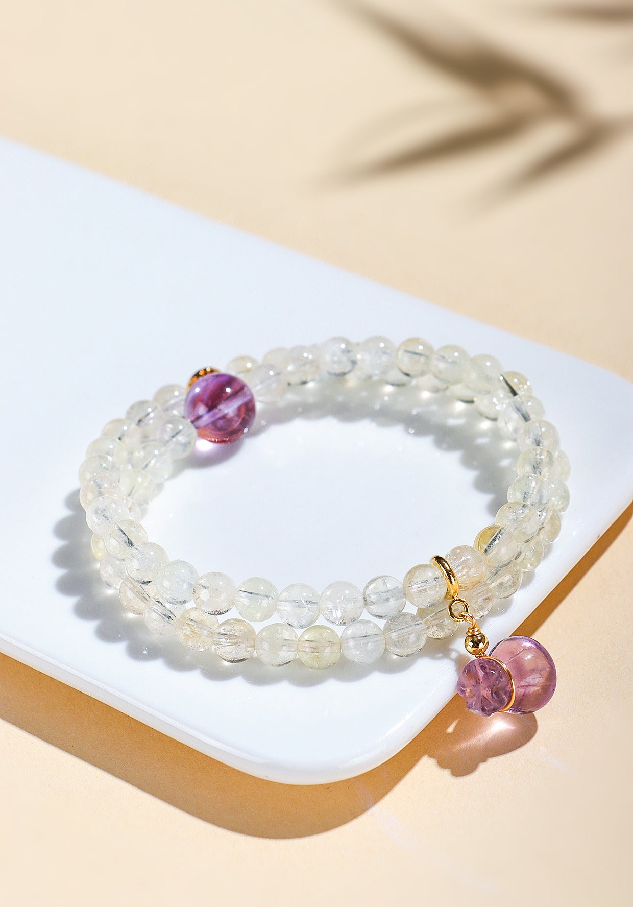Planderful Fortune's Favor Bracelet – Elegant Natural Yellow Asai Beads